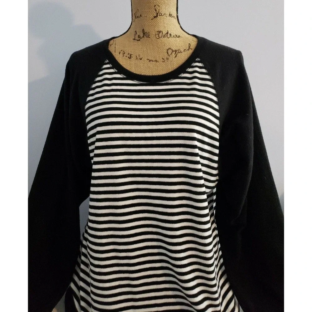 Cottombleu Womans ‎ Pullover Sweater Size Medium